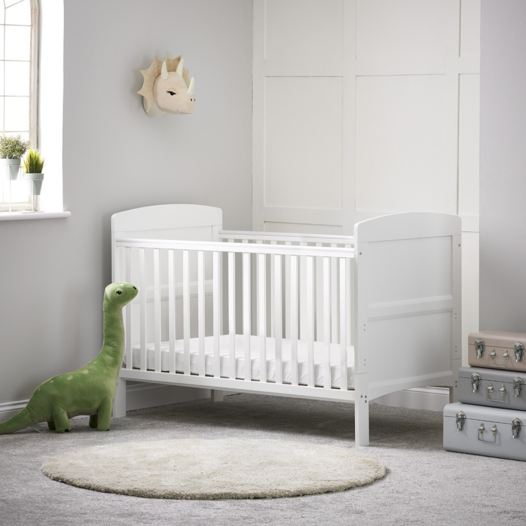 Obaby Grace Cot Bed - White Obaby Grace Cot Bed - White
