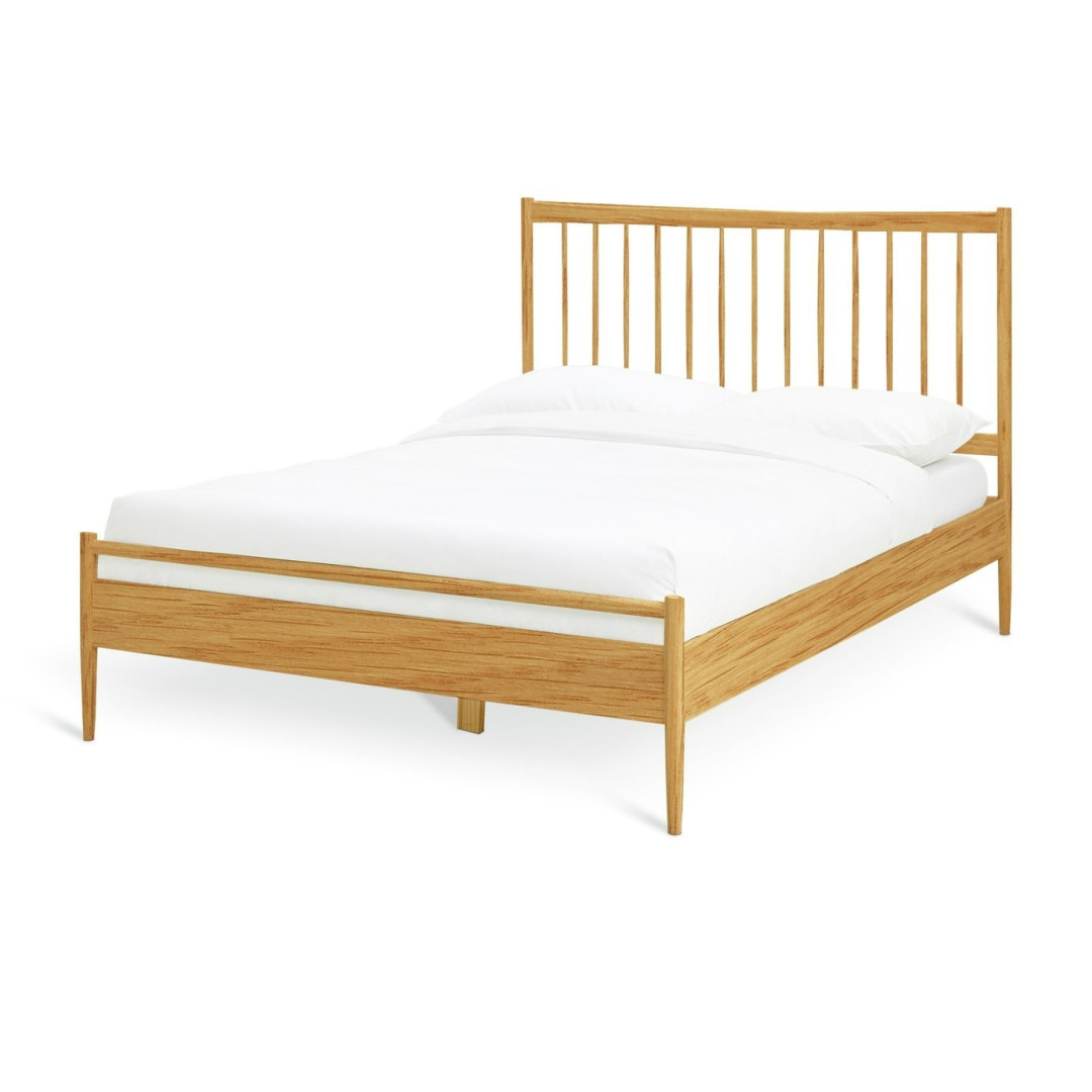 Chiltern Spindle Kingsize Wooden Bed Frame - Oak | Contemporary Interior Design Chiltern Spindle Kingsize Wooden Bed Frame - Oak | Contemporary Interior Design