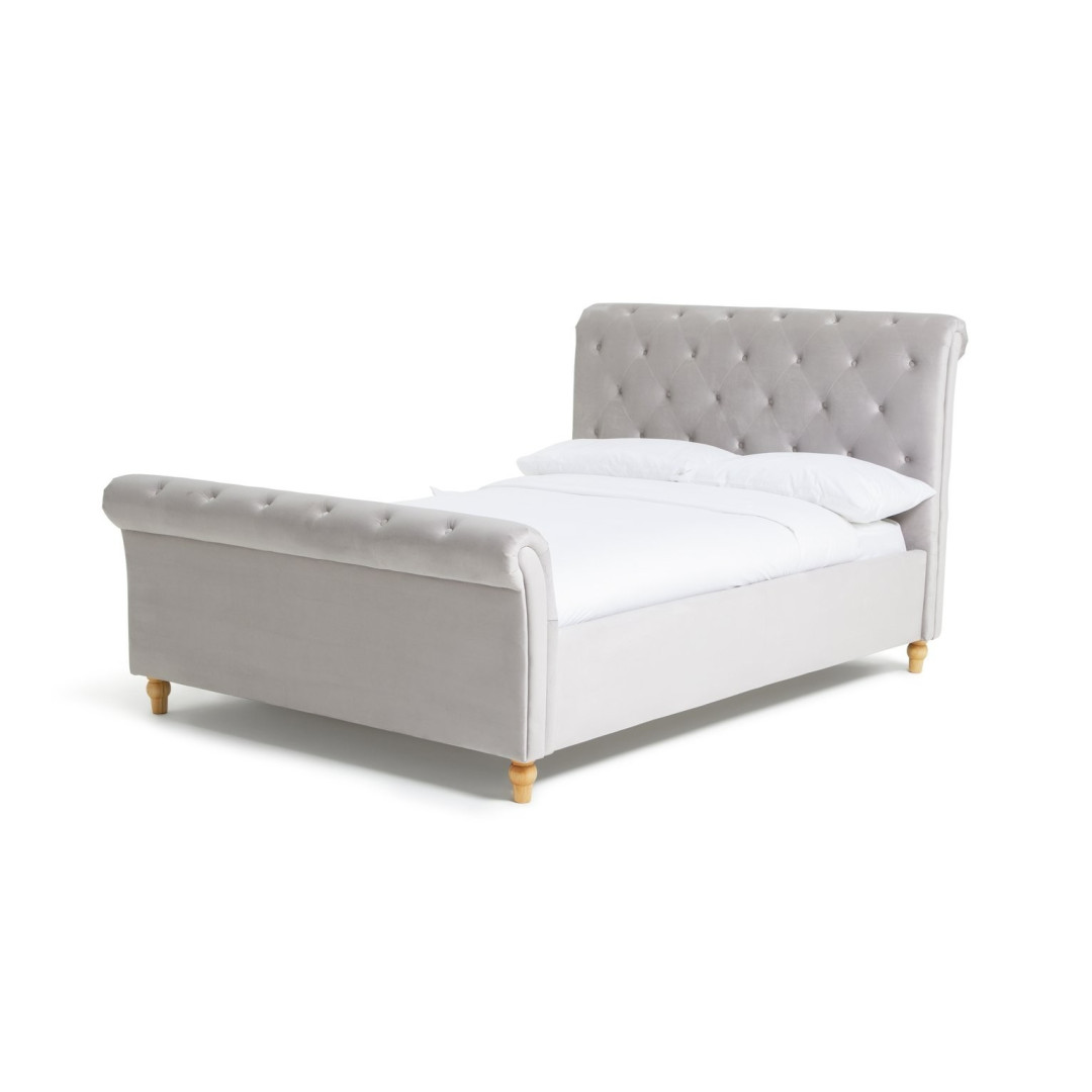 Harrogate Kingsize Velvet Bed Frame - Silver | Luxury Bedroom Style Harrogate Kingsize Velvet Bed Frame - Silver | Luxury Bedroom Style