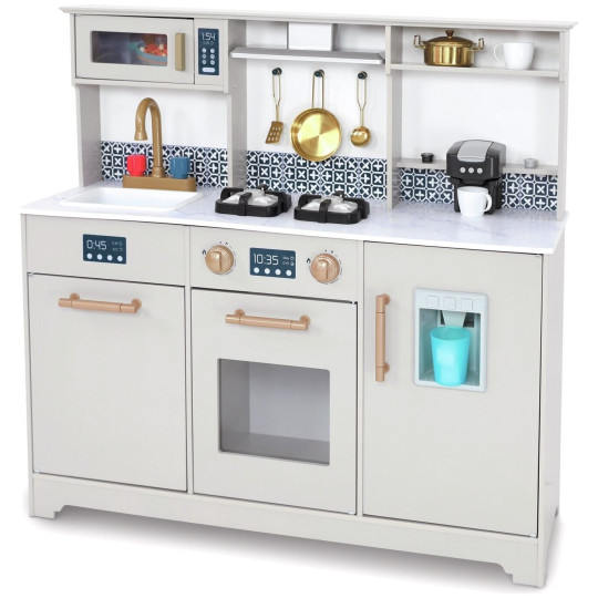 Wooden Shaker Styled Kitchen (B+)