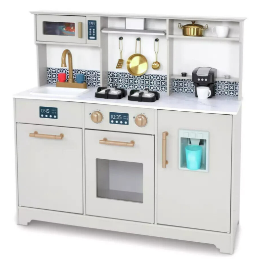 Wooden Shaker Styled Kitchen